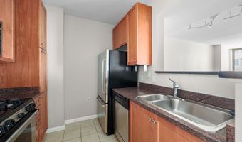 851 N GLEBE Rd 707, Arlington, VA 22203