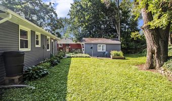 900 Barton Dr, Ann Arbor, MI 48105