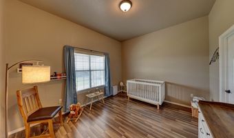 2105 Brunson St, Alpine, TX 79830