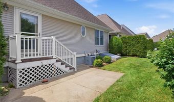 7 Daisy Ln, Coventry, RI 02816