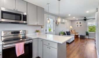 37 Trolly Farm Way, Falmouth, ME 04105