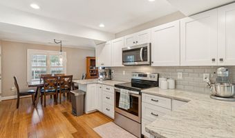 1192 BAY HIGHLANDS Dr, Annapolis, MD 21403