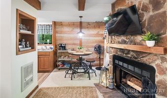 40 Hemlock Hl A, Banner Elk, NC 28604