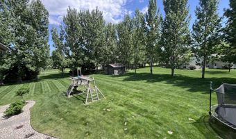 2206 SE 17th Ave, Aberdeen, SD 57401