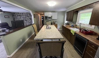 516 Old Glen Ave, Berlin, NH 03570