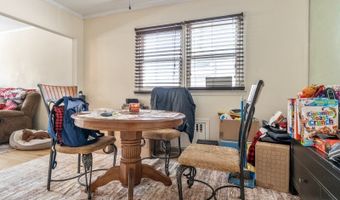 147 W 52nd St, Bayonne, NJ 07002