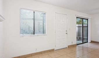 286 W Palomino Dr 79, Chandler, AZ 85225