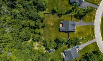71 Signature Dr, Barrington, NH 03825