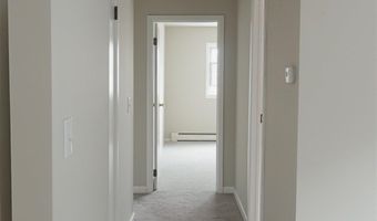 20 OAK St 2, Bayonne, NJ 07002