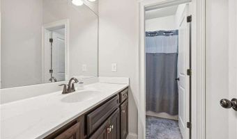 79 Gray Trl, Acworth, GA 30101