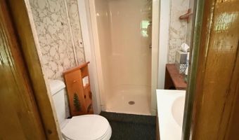 137 Sherwood Dr, Becket, MA 01223