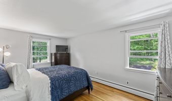 33 Ridgedale Rd, Bethel, CT 06801