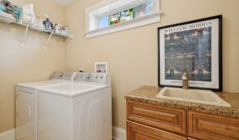 215 W Fremont St, Arlington Heights, IL 60004