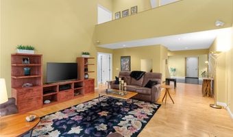 985 Goldenrod Trl, Aurora, OH 44202