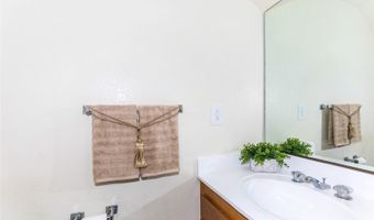 98-640 Moanalua Loop 2041, Aiea, HI 96701