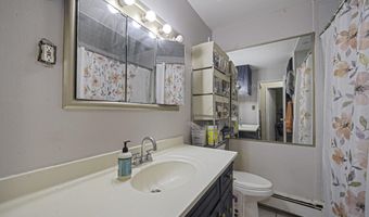 700 Broadway 47, Amityville, NY 11701