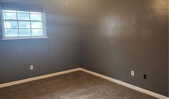 1803 Crouch St, Bentonville, AR 72712
