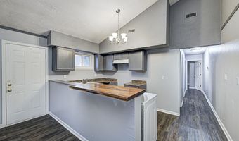 8465 Bluff Rd, Indianapolis, IN 46217