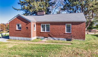 105 N Elm St, Ballwin, MO 63011