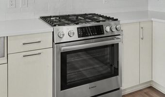 701 N HENRY St 401, Alexandria, VA 22314