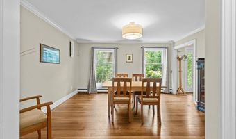 240 S Cove Rd, Burlington, VT 05401