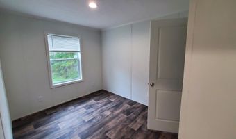 70 Shepherd Dr, Bangor, ME 04401