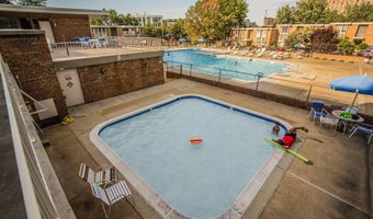 2600 INDIAN Dr 2B, Alexandria, VA 22303