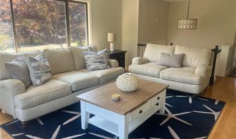 16 Pleasant View Dr, Little Compton, RI 02837