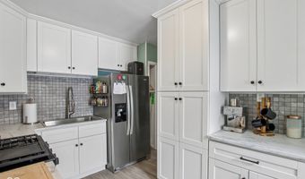 137 N 4th Ave, Beech Grove, IN 46107