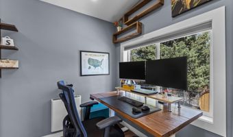 2807 NE Lotno Dr, Bend, OR 97701