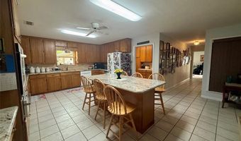 302 Poplar St, Hico, TX 76457