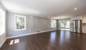 122 Canal St, Blackstone, MA 01504