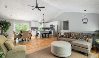 128 Old Quarry Rd, Glocester, RI 02857