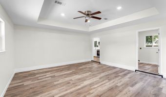 2223 Popps Ferry Rd, Biloxi, MS 39532