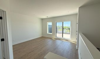 33 LOWER SERVICE Ct NW, Washington, DC 20001