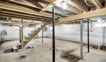 153 Cedar St, Belfast, ME 04915