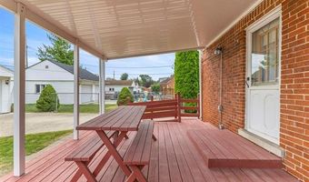 9881 Quandt Ave, Allen Park, MI 48101