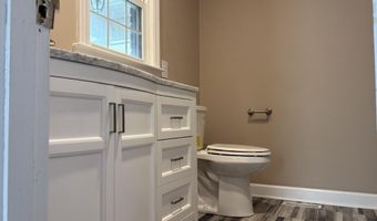 415 W Pine St, Andrews, SC 29510