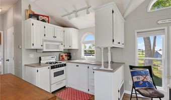633 Cihlars Point Cir SW, Alexandria, MN 56308