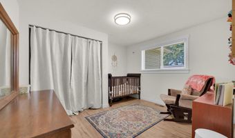 1275 ISLAND St, Springfield, OR 97477