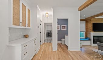 140 Meadowview Rd, Athens, GA 30606