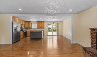 11300 FINNEGANS Way, Oregon City, OR 97045