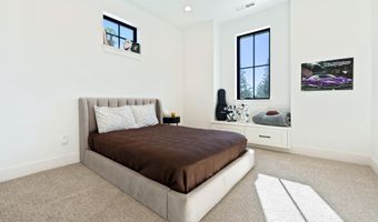 3076 NW Blodgett Way, Bend, OR 97703