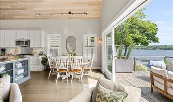 48 Ocean St, Belfast, ME 04915