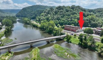 342 S. Monroe St, Alderson, WV 24910