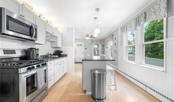 72 Lilac St, Cumberland, RI 02864