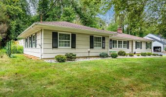 240 Dwight Rd, Middletown, NJ 07748