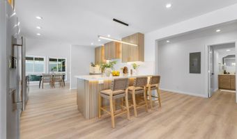 7137 Kamilo St, Honolulu, HI 96825