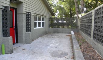 2096 Pat Ln A, Biloxi, MS 39531