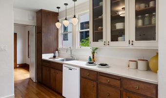 1906 Pacific Ave, Alameda, CA 94501